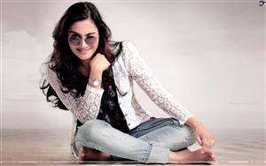 Malayalam films actress & model, Aditi Ravi winks through the glares